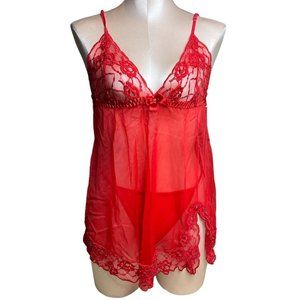 Vintage Fredricks of Hollywood chemise and matching thong 2 piece set!